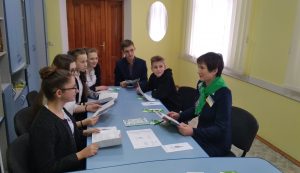 IMG 20190221 151724 300x173 - Познайомитись із пенсійним законодавством України запросили молодь до сервісних центрів головного управління