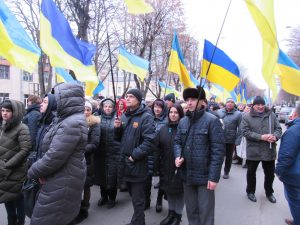 IMG 3611 300x225 - На Хмельниччини вшанували пам'ять Героїв Небесної Сотні