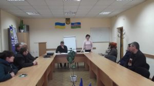 DSCF1299 300x169 - Про особливості пенсійного законодавства України розповіли тимчасово безробітним мешканцям Хмельниччини