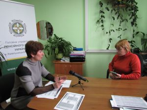IMG 3844 300x225 - Про актуальні пенсійні питання йшлося в новинах  Хмельницького телеканалу «Ексклюзив»