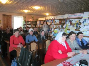 IMG 3252 300x225 - Роз’яснювальна робота про новації в пенсійному законодавстві відбулась у центрах зайнятості Хмельниччини