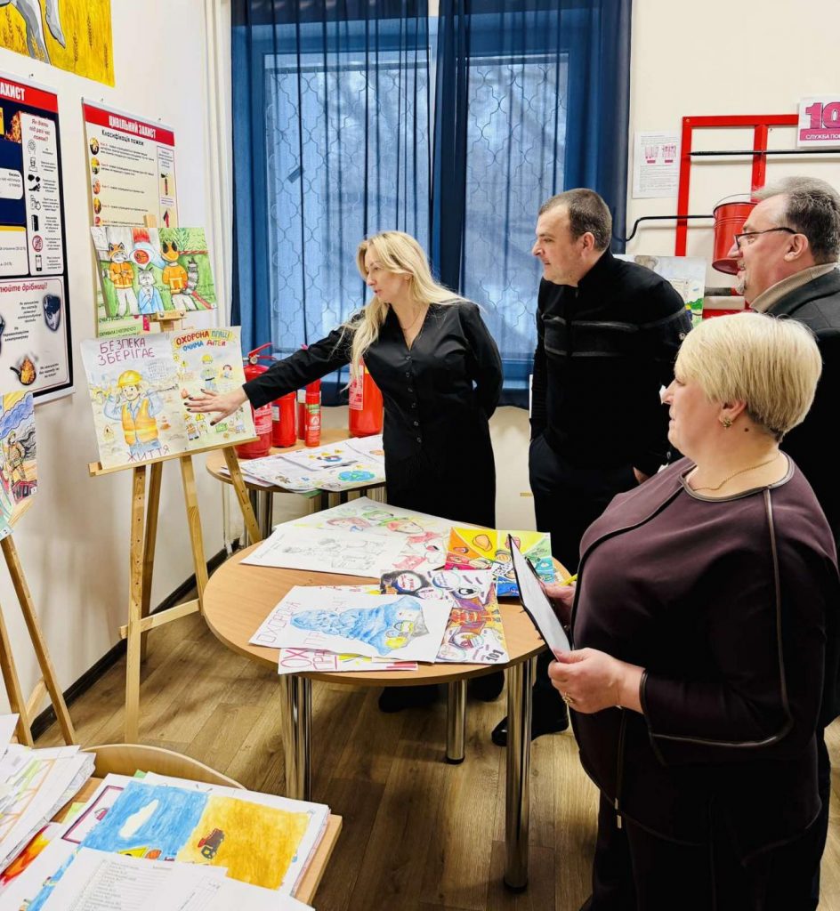 4k 944x1024 - Відбувся десятий конкурс дитячого малюнка &laquo;Охорона праці очима дітей&raquo;
